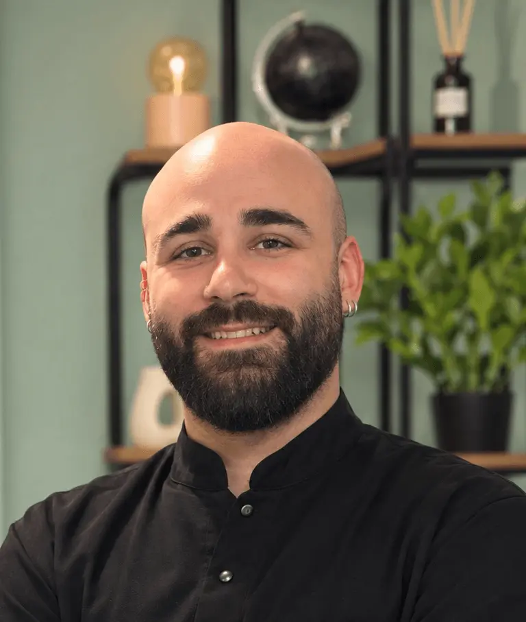 Andreas Tzemanakis - Chiropractor